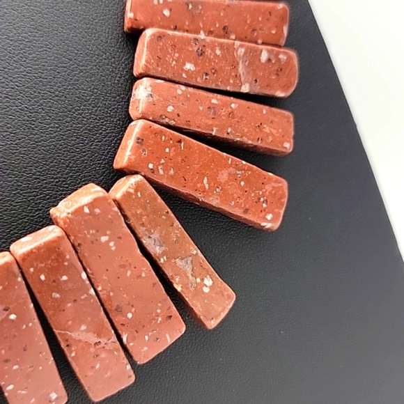 Unique Design Flat Chocolate Jasper 785 Cts Beaded Natural Gemstone Necklace - Picture 7 of 9